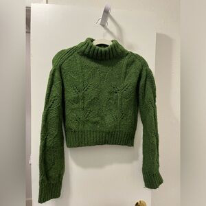 Urban outfitters green cropped sweater, size medium